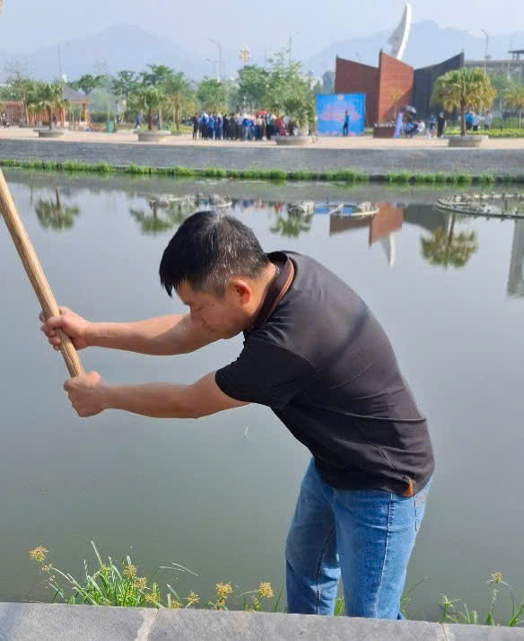 Trường Tiểu học Him Lam hưởng ứng Lễ phát động tết trồng cây “Đời đời nhớ ơn Bác Hồ” năm 2025